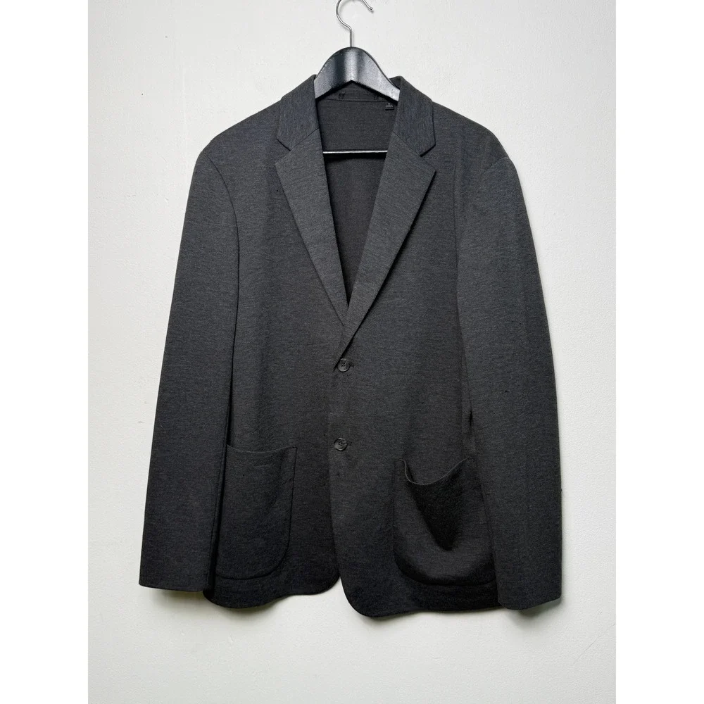 Uniqlo Mens Comfort Jacket Blazer Charcoal Gray Knit Jersey Size M 2-Button